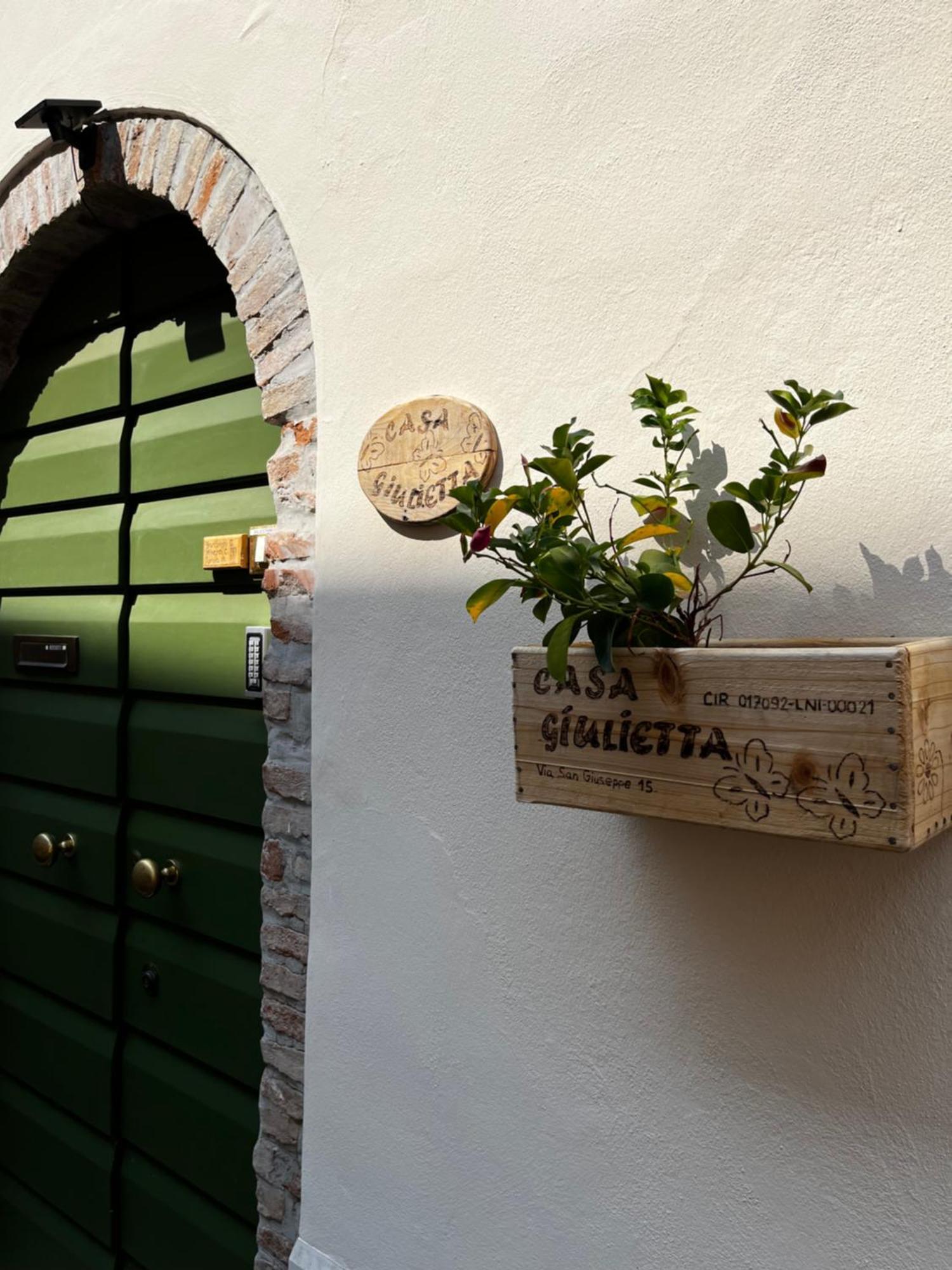 Апартаменти Casa Giulietta - Lonato Del Garda Екстер'єр фото